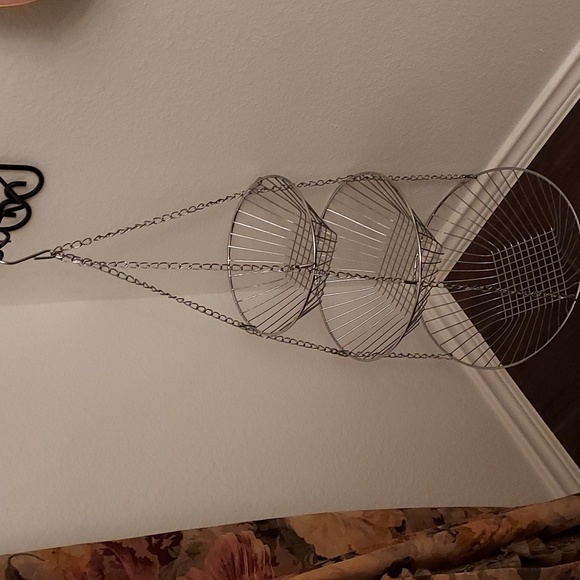 Three tier hanging baskets 12, 10, & 8 inch baskets, length 32 inches - Picture 3 of 3